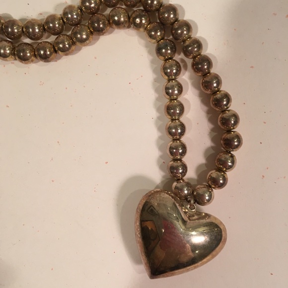 Large silver heart with a string of silver balls necklace - Picture 3 of 11